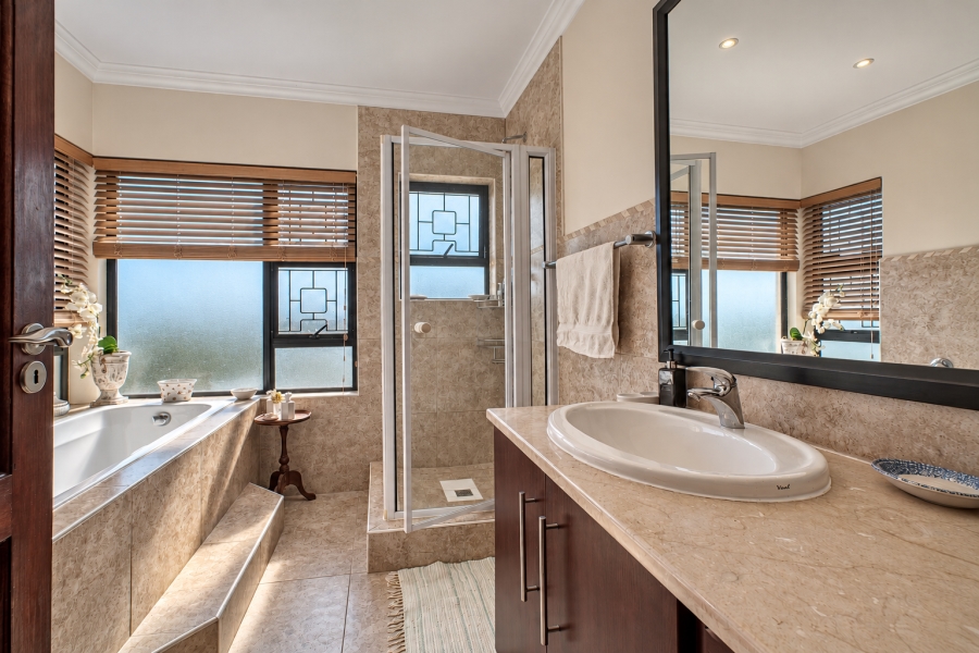 3 Bedroom Property for Sale in Lovemore Park Eastern Cape